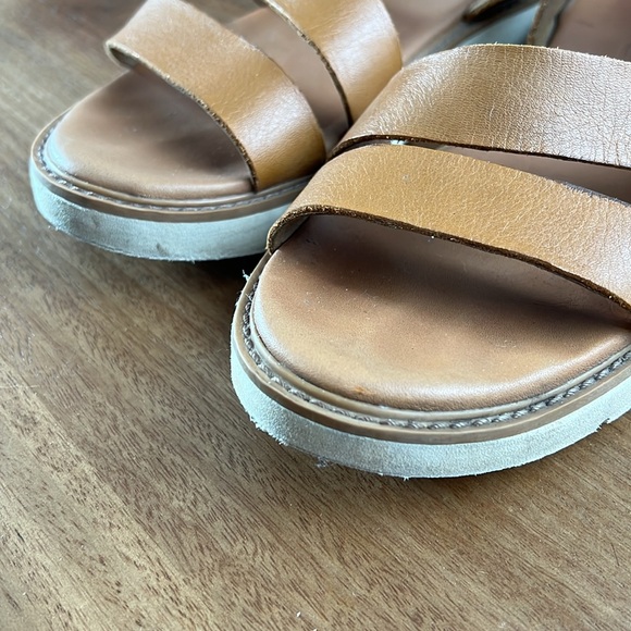 Womens Timberland Leather Strap Sandal - Picture 2 of 9